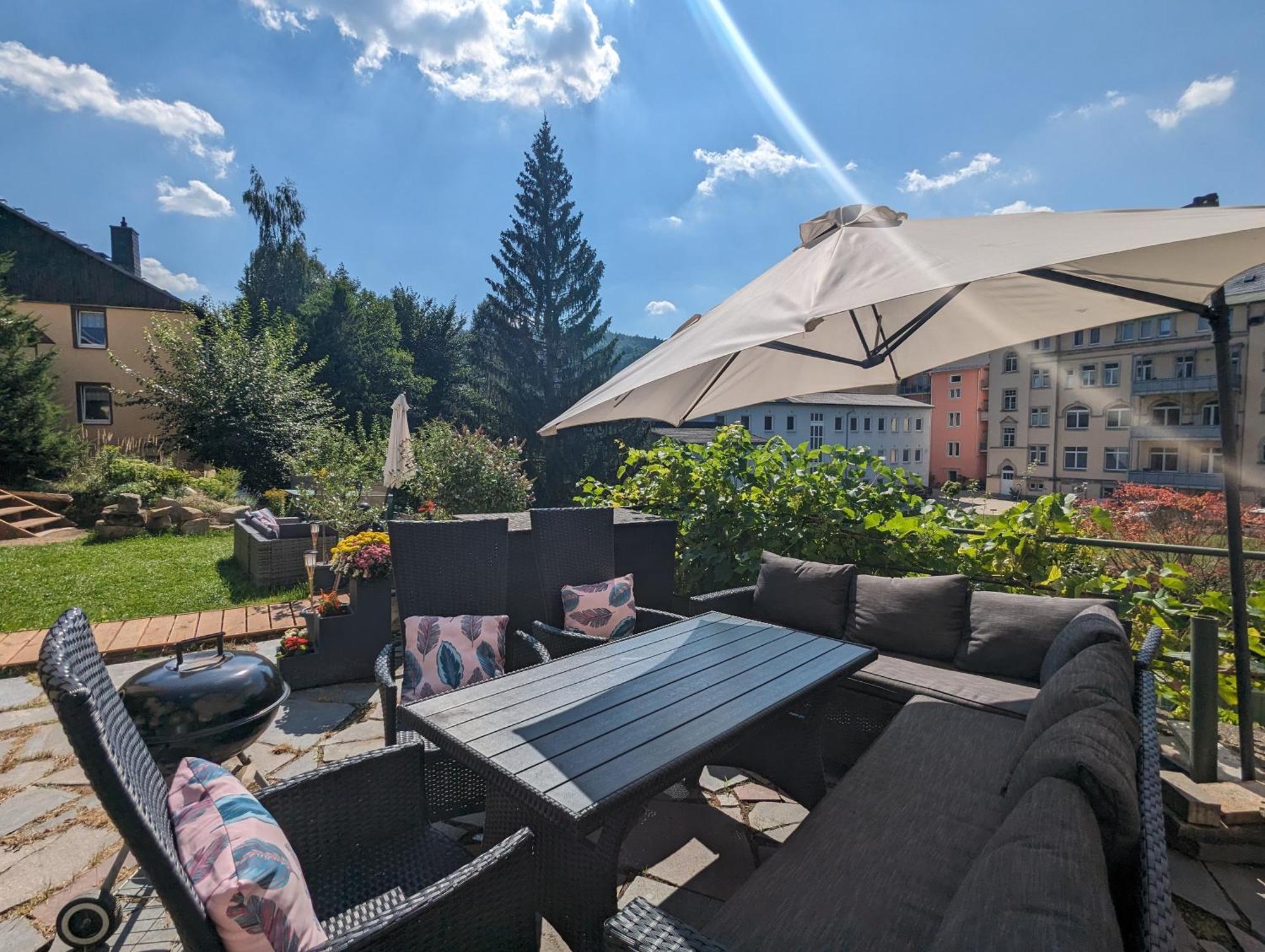 Hw3 - Urlaubsmagie - Helle, Grosse Wohnung Mit Pool Sebnitz Bagian luar foto