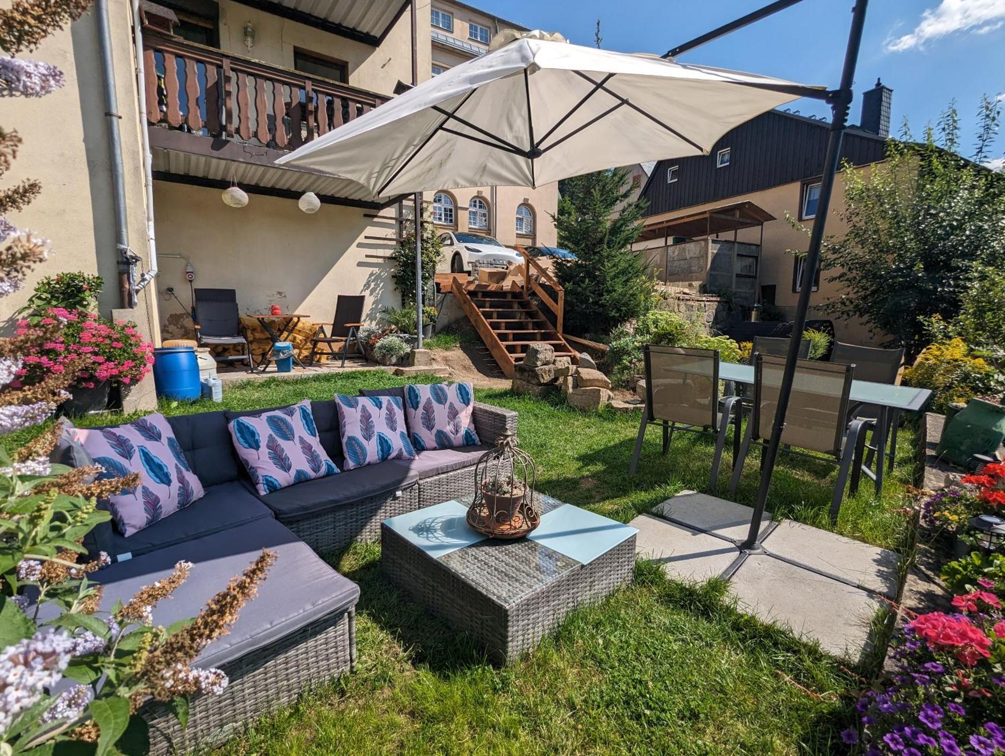 Hw3 - Urlaubsmagie - Helle, Grosse Wohnung Mit Pool Sebnitz Bagian luar foto