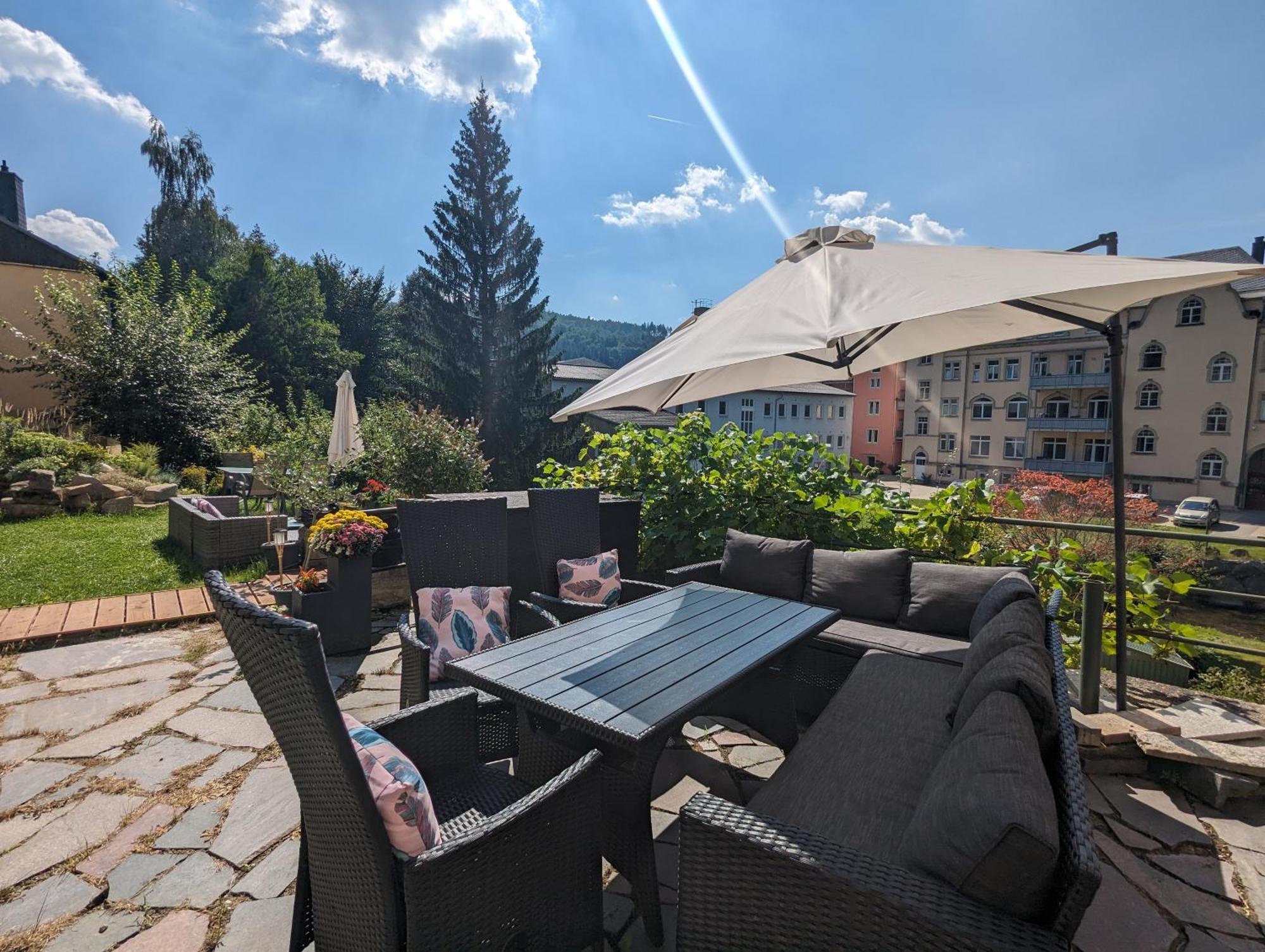 Hw3 - Urlaubsmagie - Helle, Grosse Wohnung Mit Pool Sebnitz Bagian luar foto