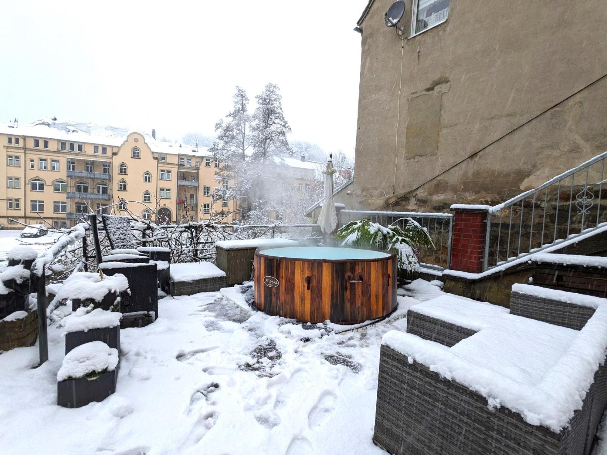 Hw3 - Urlaubsmagie - Helle, Grosse Wohnung Mit Pool Sebnitz Bagian luar foto