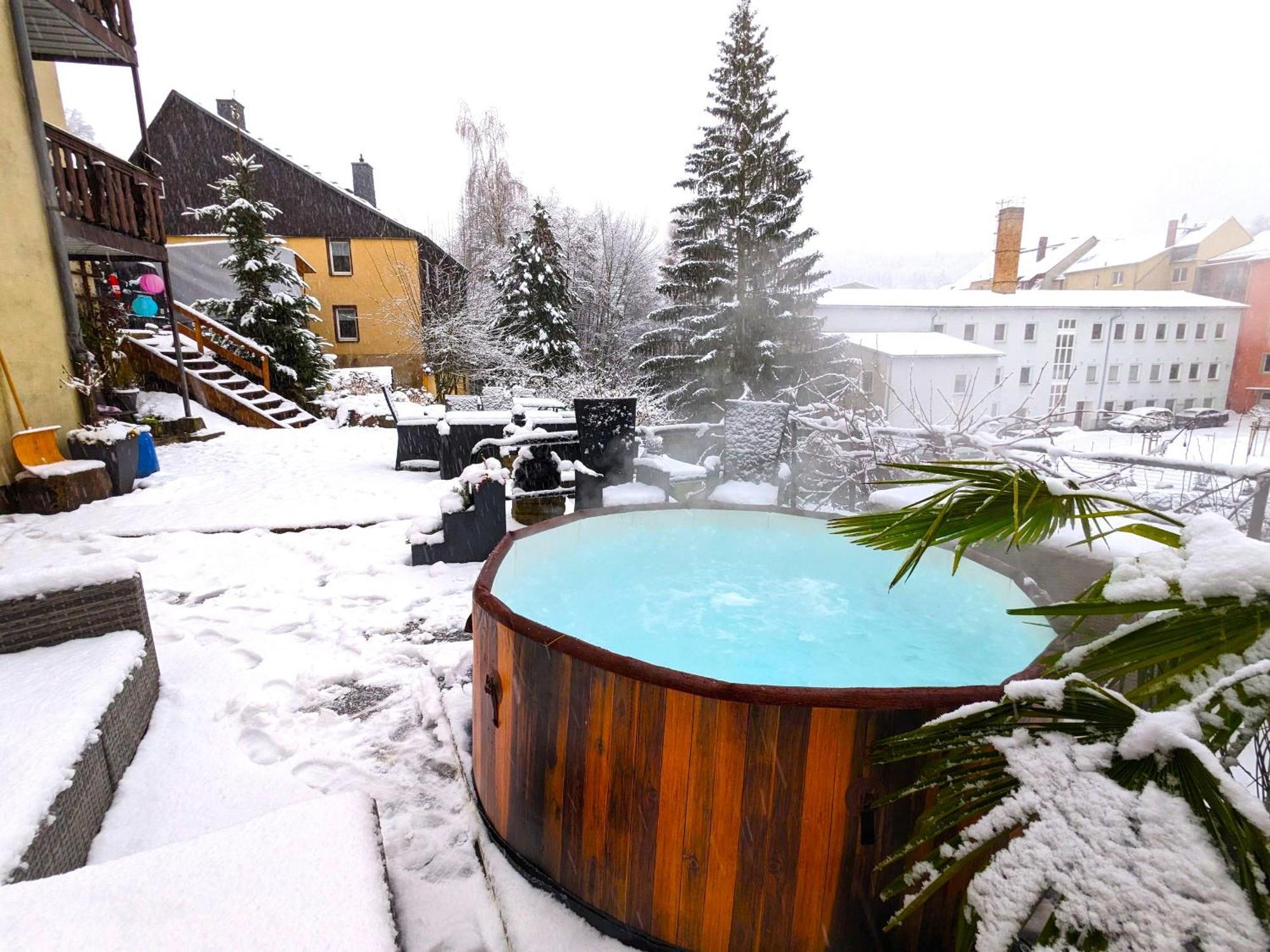 Hw3 - Urlaubsmagie - Helle, Grosse Wohnung Mit Pool Sebnitz Bagian luar foto
