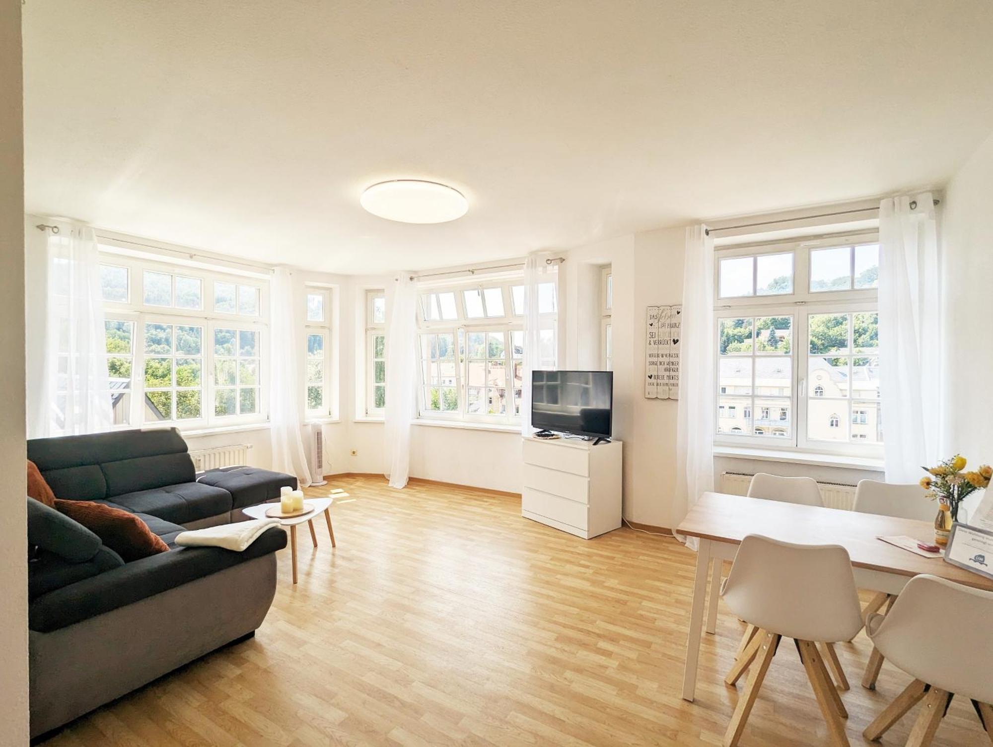 Hw3 - Urlaubsmagie - Helle, Grosse Wohnung Mit Pool Sebnitz Bagian luar foto